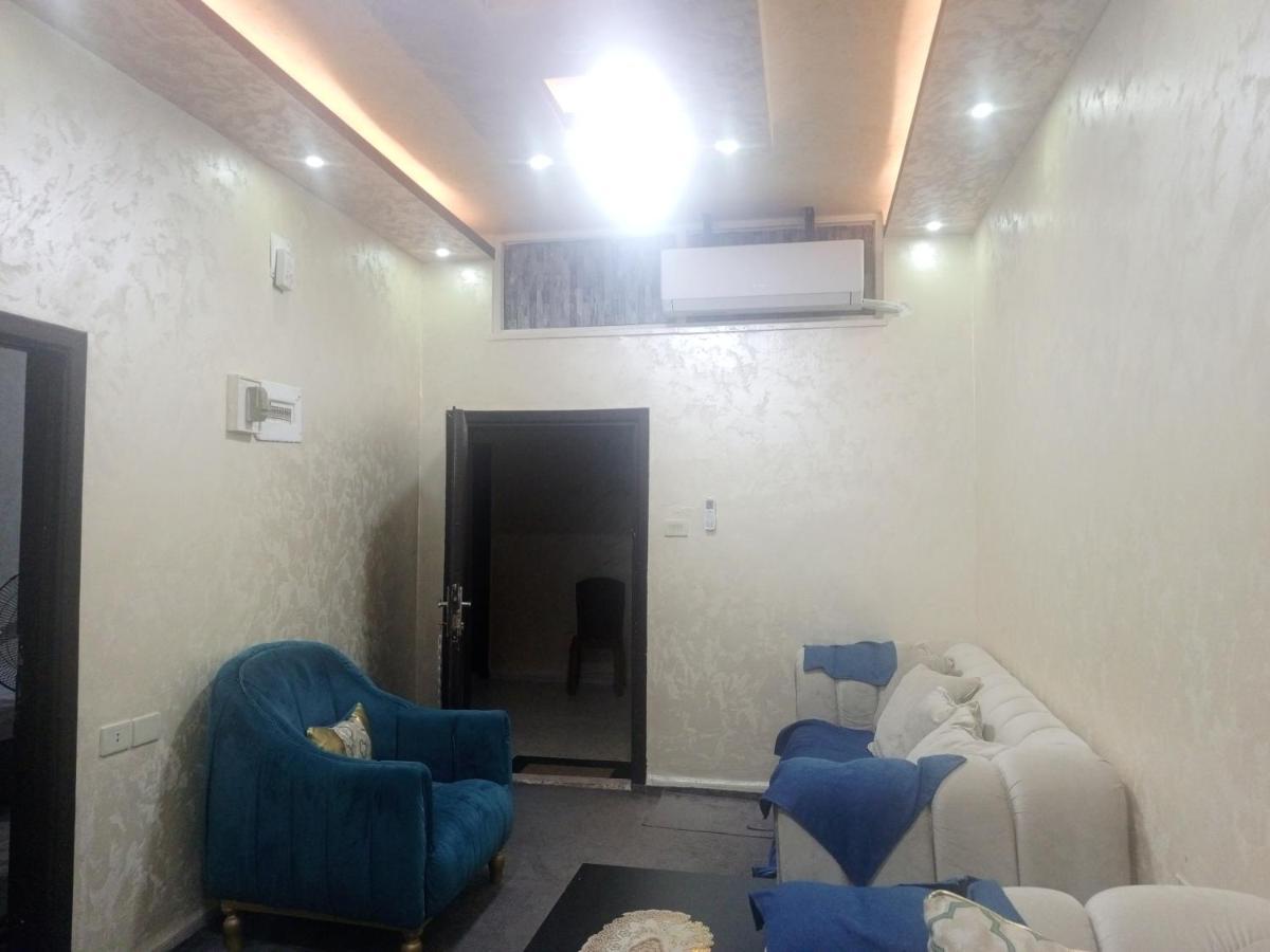 Jarajreh Apartments/ Hotel Karak Bagian luar foto