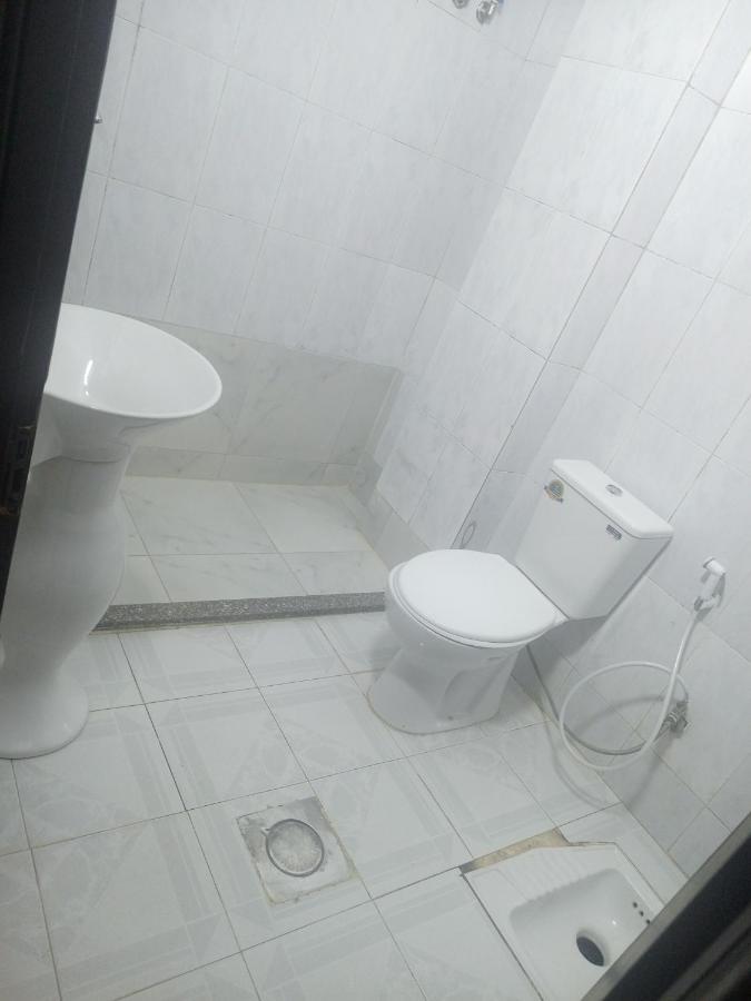 Jarajreh Apartments/ Hotel Karak Bagian luar foto