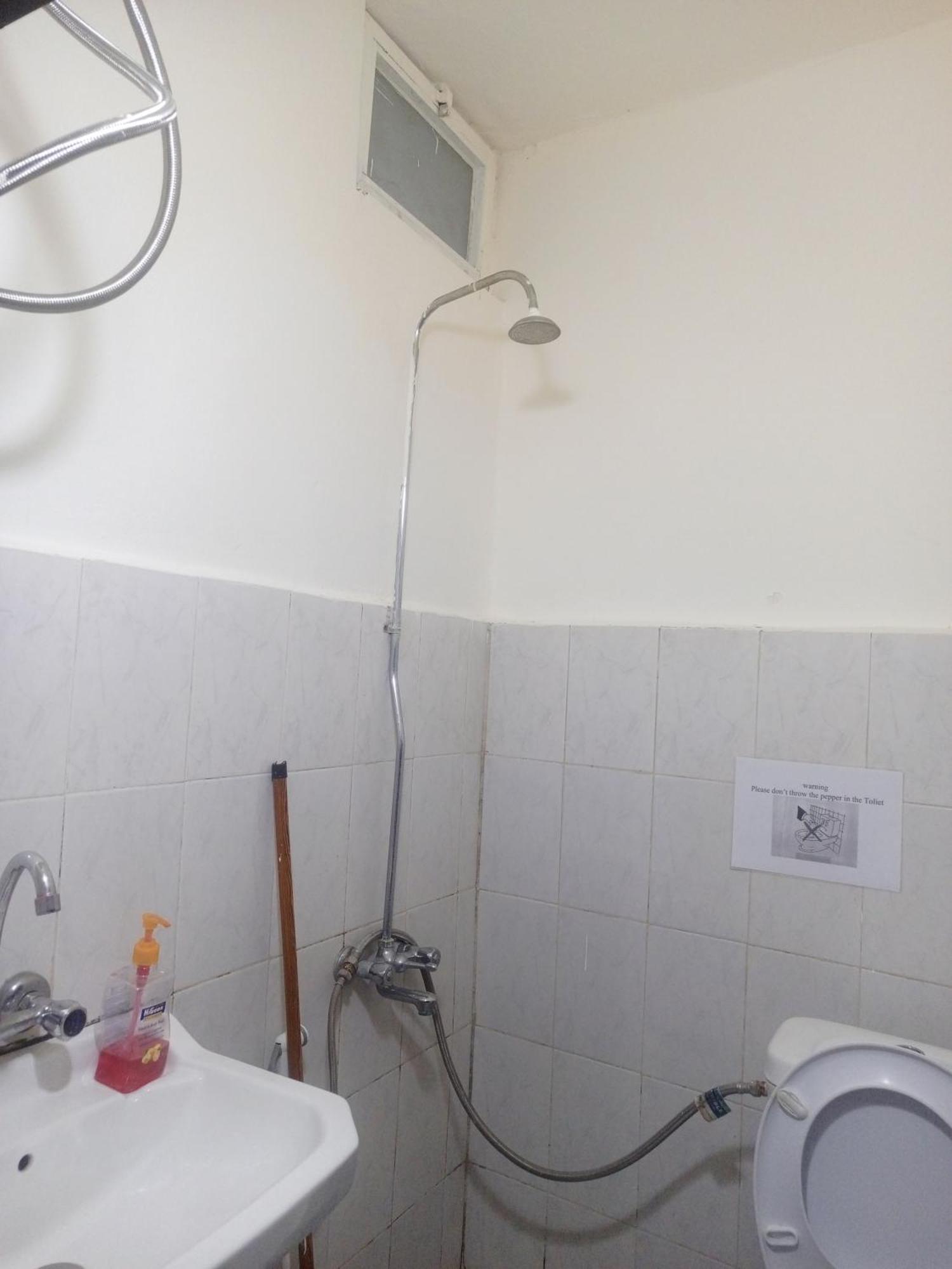 Jarajreh Apartments/ Hotel Karak Ruang foto