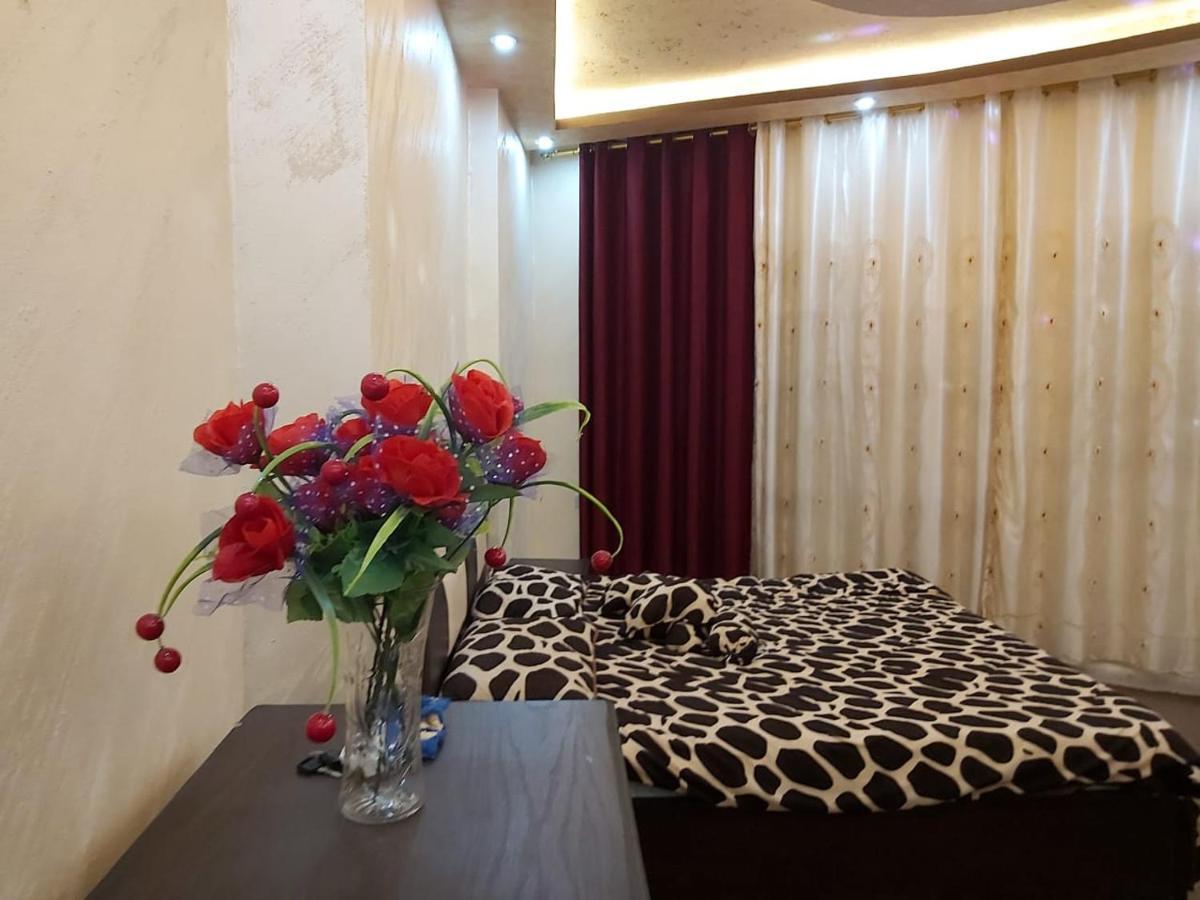 Jarajreh Apartments/ Hotel Karak Bagian luar foto